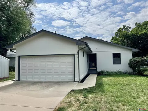 5439 Cleveland Ave, Lincoln, NE 68504