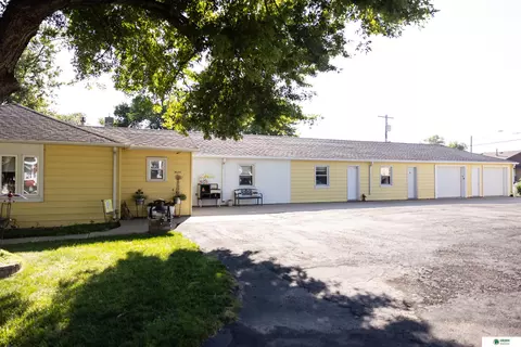 100 S 1st St, Mccool Junction, NE 68401