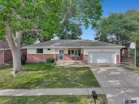7630 Huntington Ave, Lincoln, NE 68507