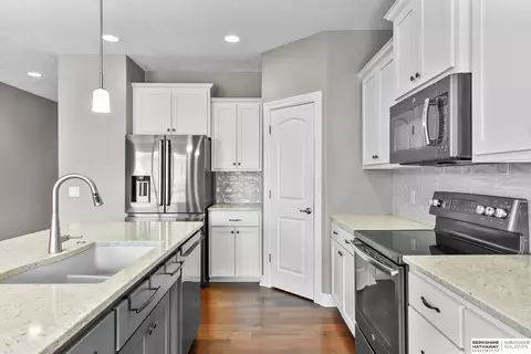 14446 Vane St, Bennington, NE 68007 photo 18