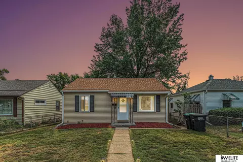 6329 Charles St, Omaha, NE 68132