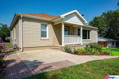 3108 Tucker St, Omaha, NE 68112