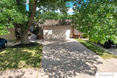 3072 Stephanos Dr, Lincoln, NE 68516