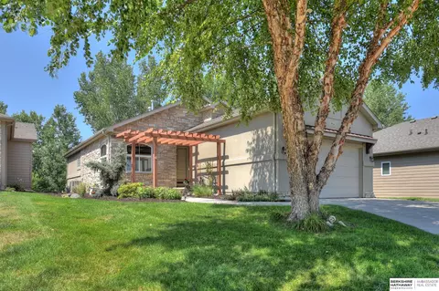 15514 Potter St, Bennington, NE 68007