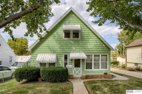 2118 Monroe St, Omaha, NE 68107