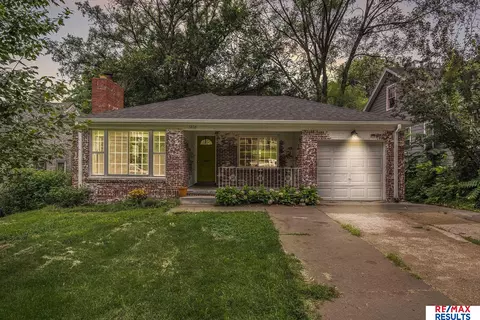 1810 N 49 St, Omaha, NE 68104