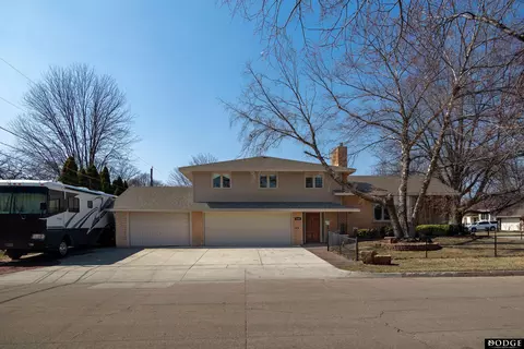 1165 N Howard St, Fremont, NE 68025