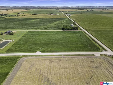27050 Rainwood Rd, Valley, NE 68064