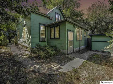 1820 Euclid Ave, Lincoln, NE 68502