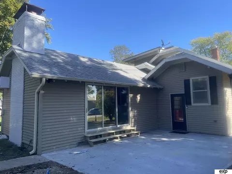 305 N 5 St, Arlington, NE 68002
