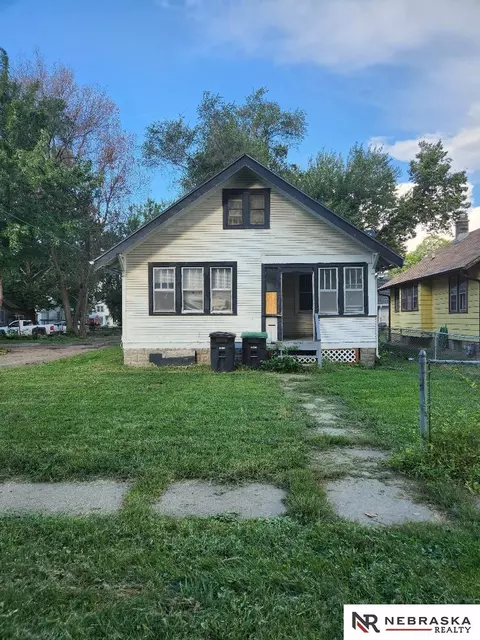 5718 N 25th Ave, Omaha, NE 68111