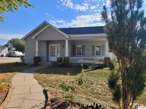830 N Florida Ave, York, NE 68467