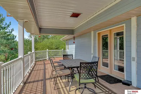 3947 E Hackberry Rd, Beatrice, NE 68310 photo 9