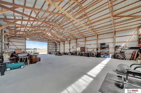 3947 E Hackberry Rd, Beatrice, NE 68310 photo 47