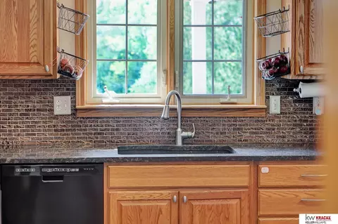 3947 E Hackberry Rd, Beatrice, NE 68310 photo 14