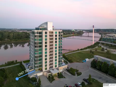 444 Riverfront Plz #301, Omaha, NE 68102