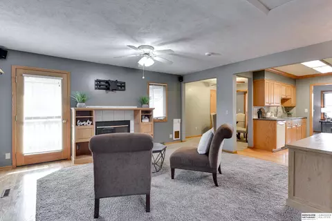 8308 Park Dr, Ralston, NE 68127 photo 25