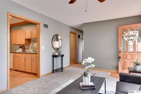 8308 Park Dr, Ralston, NE 68127 photo 10