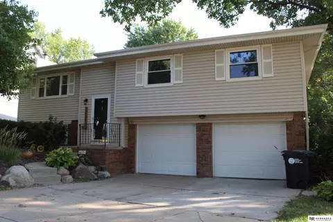 11325 Ellison Ave, Omaha, NE 68164
