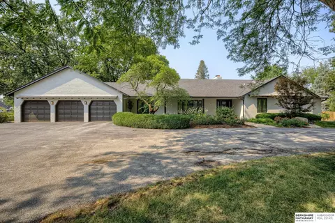 290 S 208 St, Omaha, NE 68022