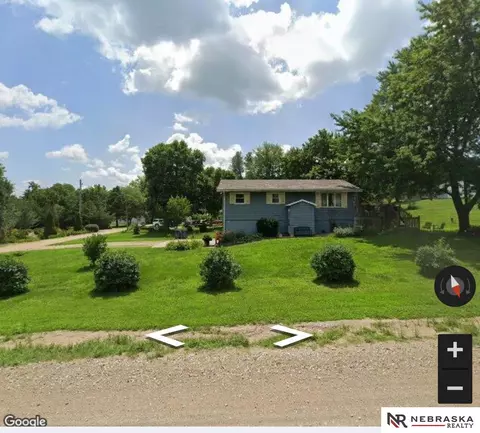 301 Pohocco Ave, Leshara, NE 68064