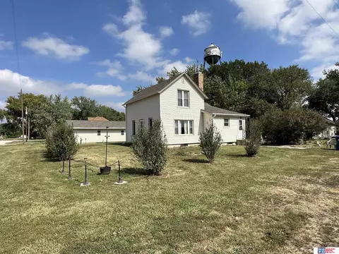412 4th St, Garland, NE 68360