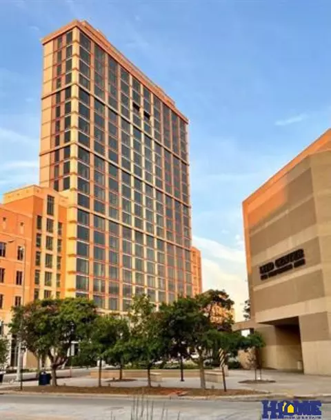 1125 Q St #1001, Lincoln, NE 68508