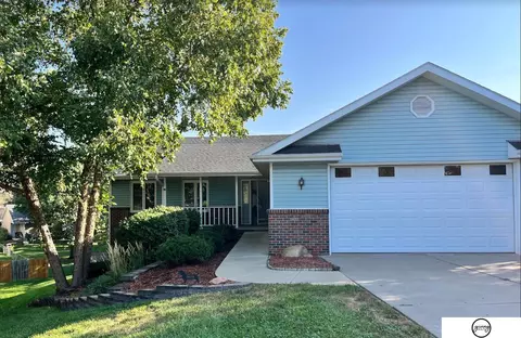 2620 Bretigne Cir, Lincoln, NE 68512