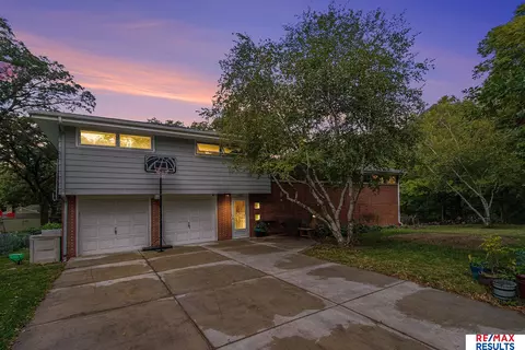 8418 N 36 St, Omaha, NE 68112