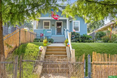 1308 S 55 St, Omaha, NE 68136