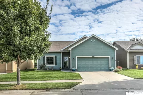 14058 Whitmore Cir, Omaha, NE 68142