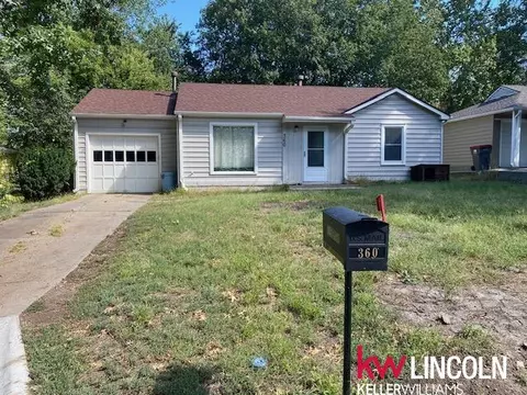 360 S 47 St, Lincoln, NE 68510