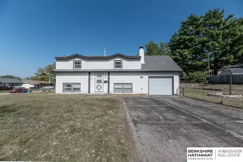 1310 Willis Ave, Bellevue, NE 68005