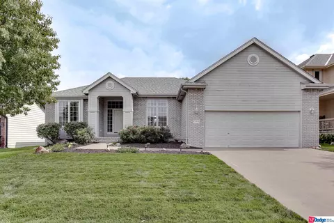 7705 S 167 St, Omaha, NE 68136