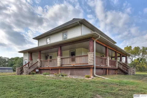 2596 Kimbal Ln, Missouri Valley, IA 51555