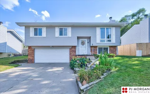 1009 Denver St, Bellevue, NE 68005