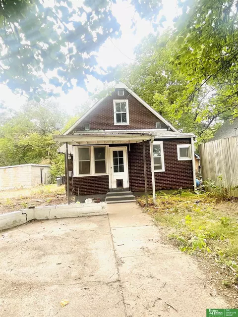 3319 S 3 St, Omaha, NE 68108