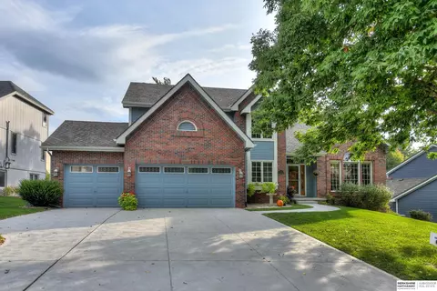 437 S 159th Ave, Omaha, NE 68118