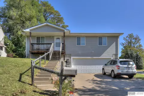 7703 N 33 St, Omaha, NE 68112