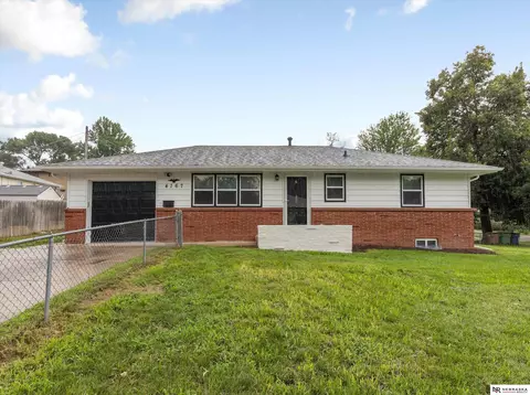 4167 Valley View Ave, Omaha, NE 68147
