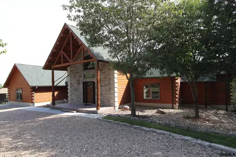 37075 N Timber Ridge Dr, Louisville, NE 68037