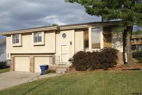 7717 S 71st Ave, La Vista, NE 68128
