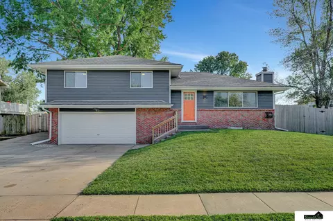 911 W S St, Lincoln, NE 68528