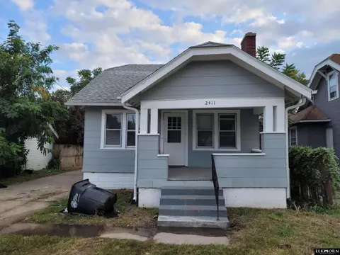 2411 Whitmore St, Omaha, NE 68112