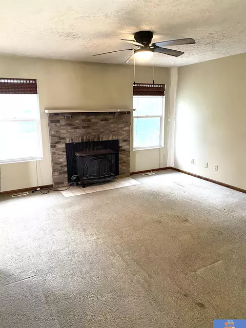 Living - 2111 S 5th St, Beatrice, NE 68310 photo 2 of 3