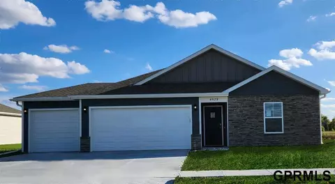 4579 E 18th Ave, Fremont, NE 68025