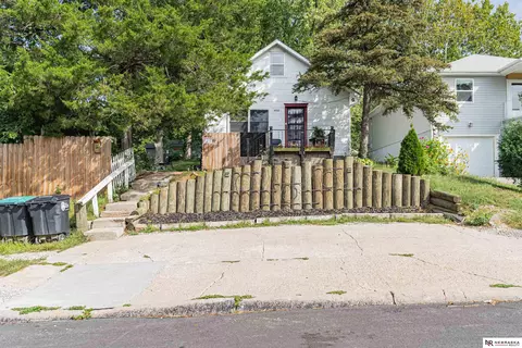 4506 Nebraska Ave, Omaha, NE 68104