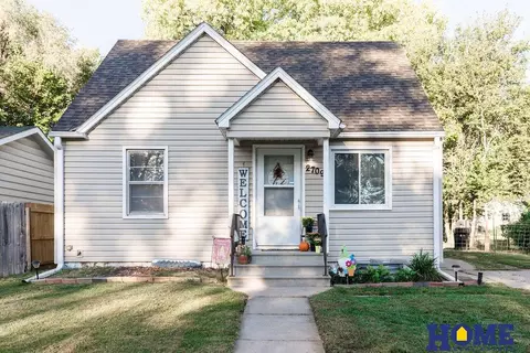 2709 N Cotner Blvd, Lincoln, NE 68507