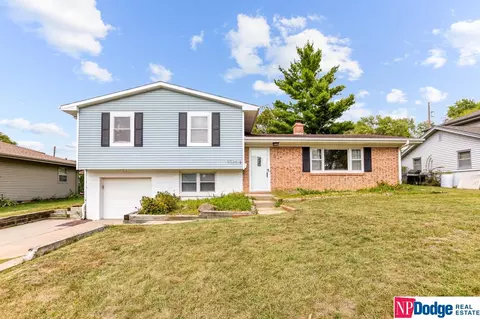 9026 Berry St, Omaha, NE 68127