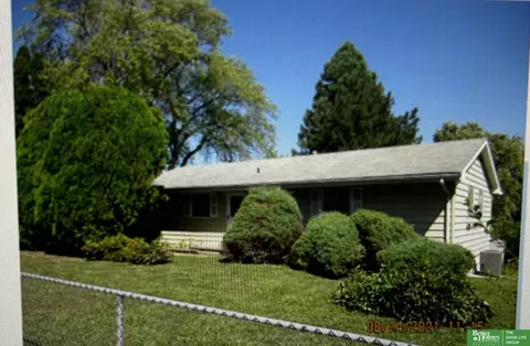 1230 Bellaire Blvd, Bellevue, NE 68005